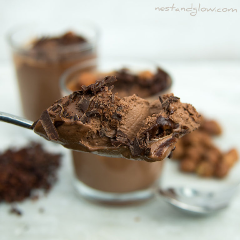 Vegan Chocolate Mousse Recipe [Coconut Milk and Cacao]